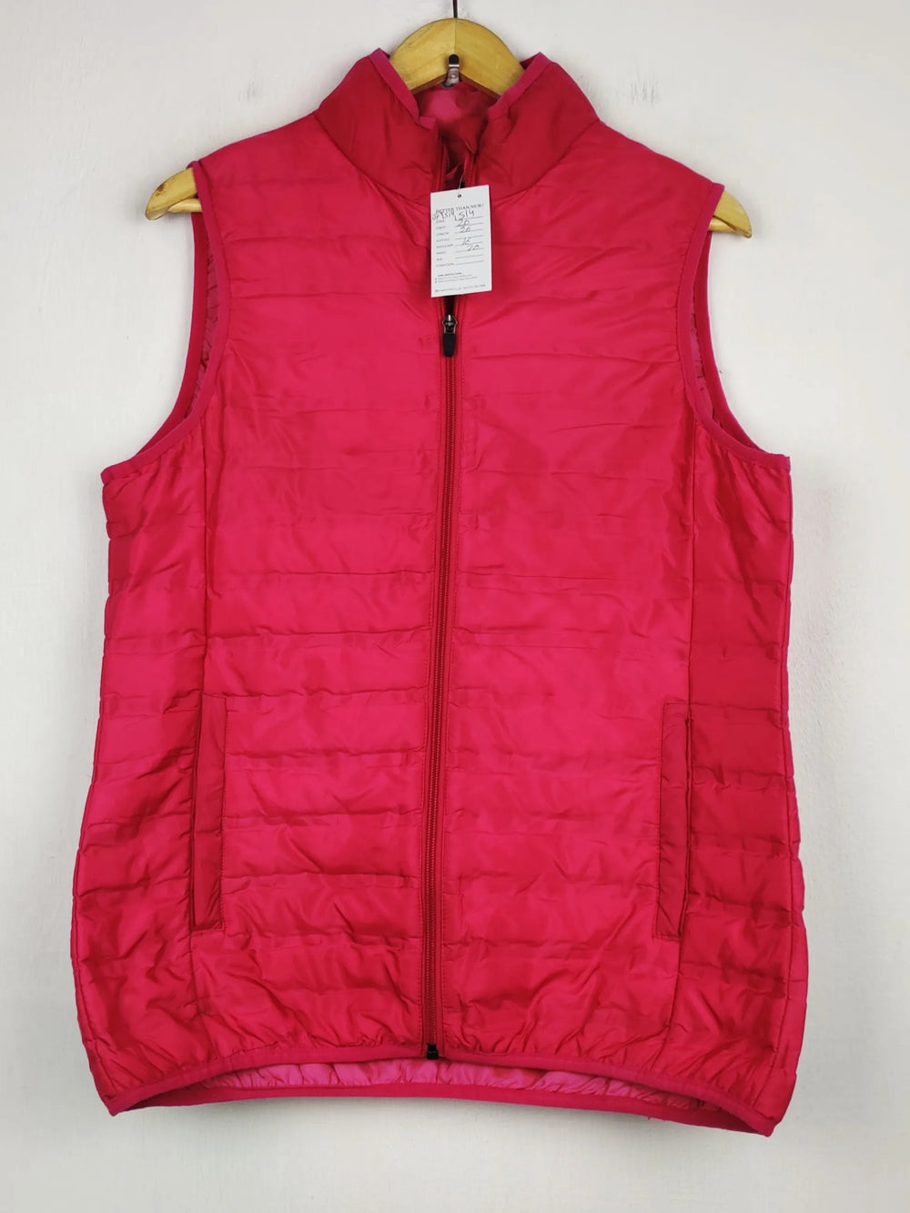 Buy online pre-used pre-loved 100% authentic & Original branded C.R.A.N.E (JKT-1514) available in Pakistan. Top international brands avilable.