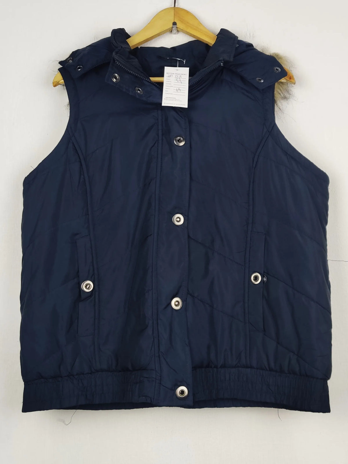 Buy online pre-used pre-loved 100% authentic & Original branded Atmosphere (JKT-1516) available in Pakistan. Top international brands avilable.