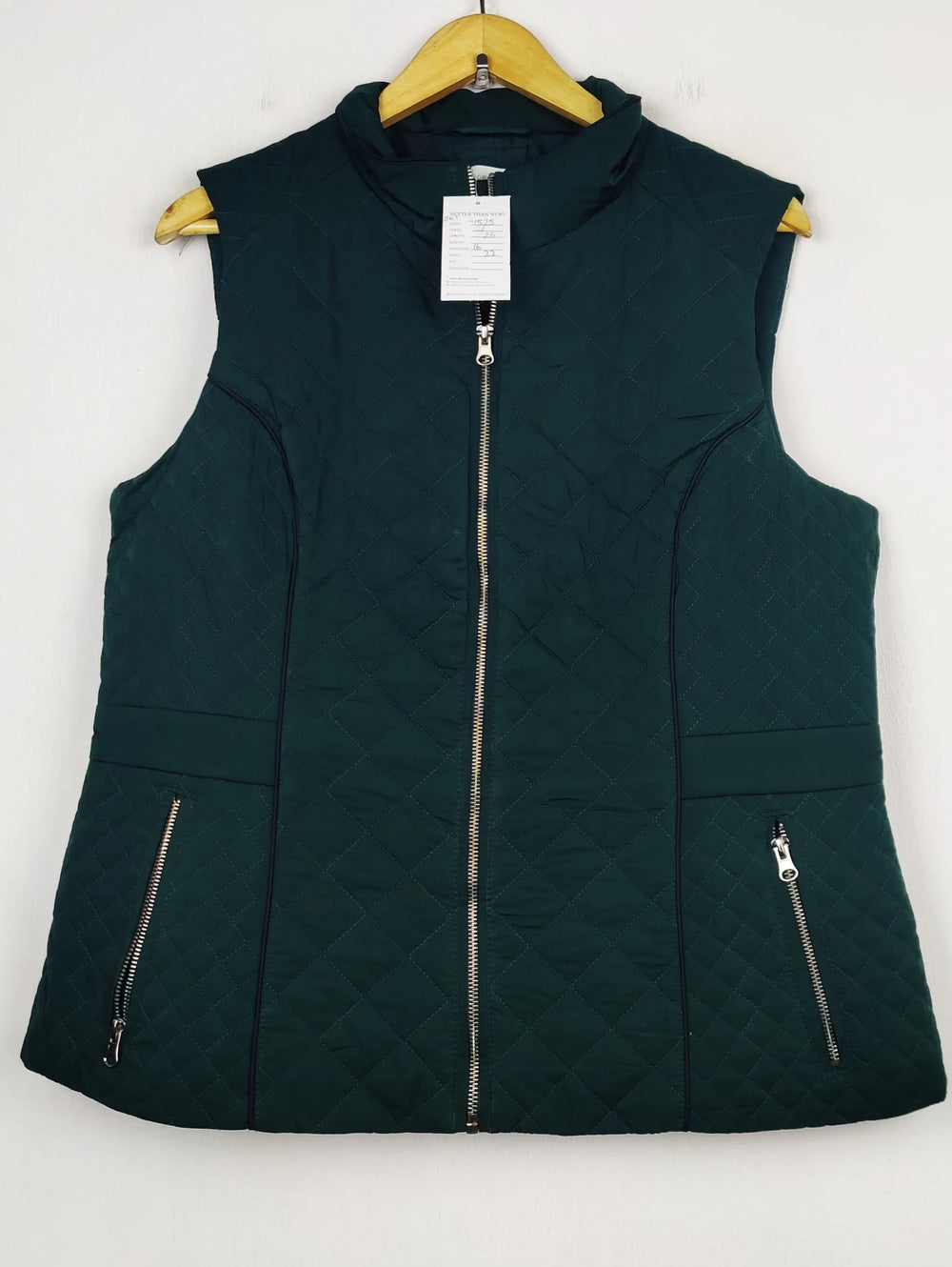 Buy online pre-used pre-loved 100% authentic & Original branded New Year & Company (JKT-1525) available in Pakistan. Top international brands avilable.