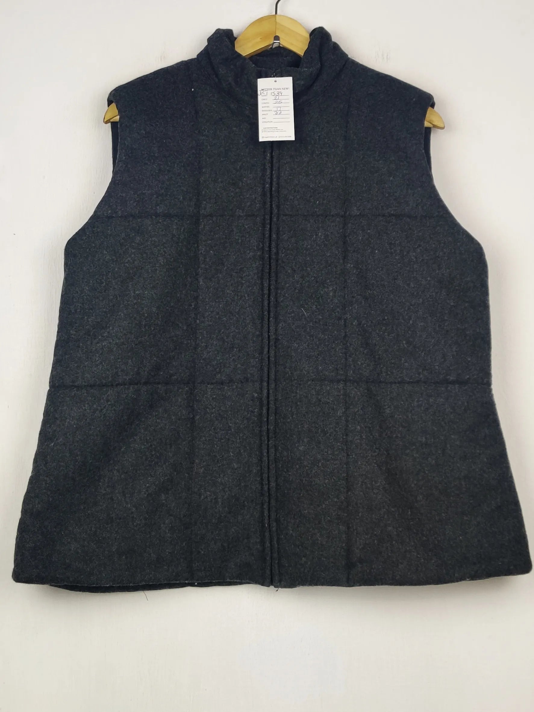 Buy online pre-used pre-loved 100% authentic & Original branded Marks & Spencer (JKT-1534) available in Pakistan. Top international brands avilable.