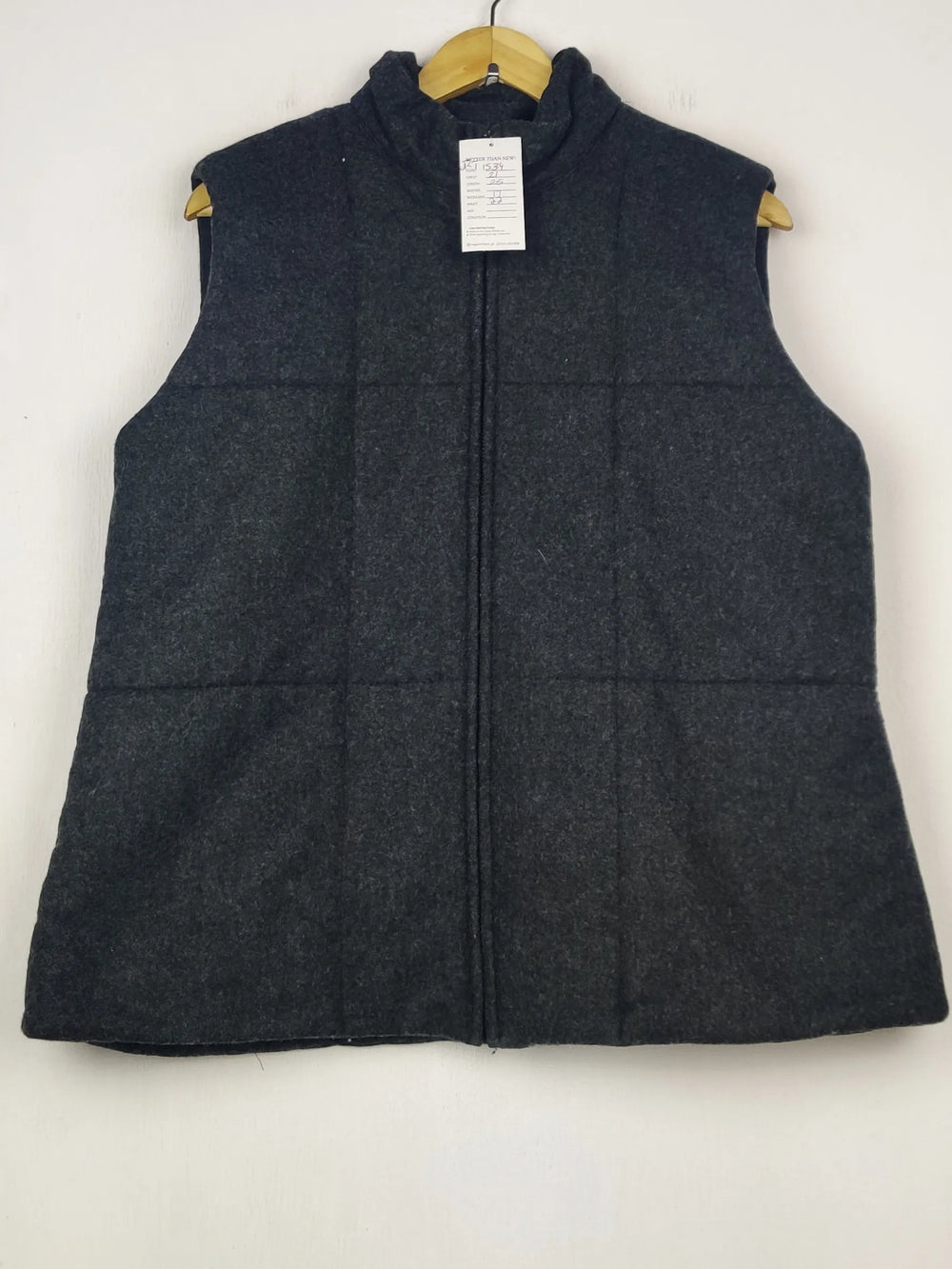 Buy online pre-used pre-loved 100% authentic & Original branded Marks & Spencer (JKT-1534) available in Pakistan. Top international brands avilable.