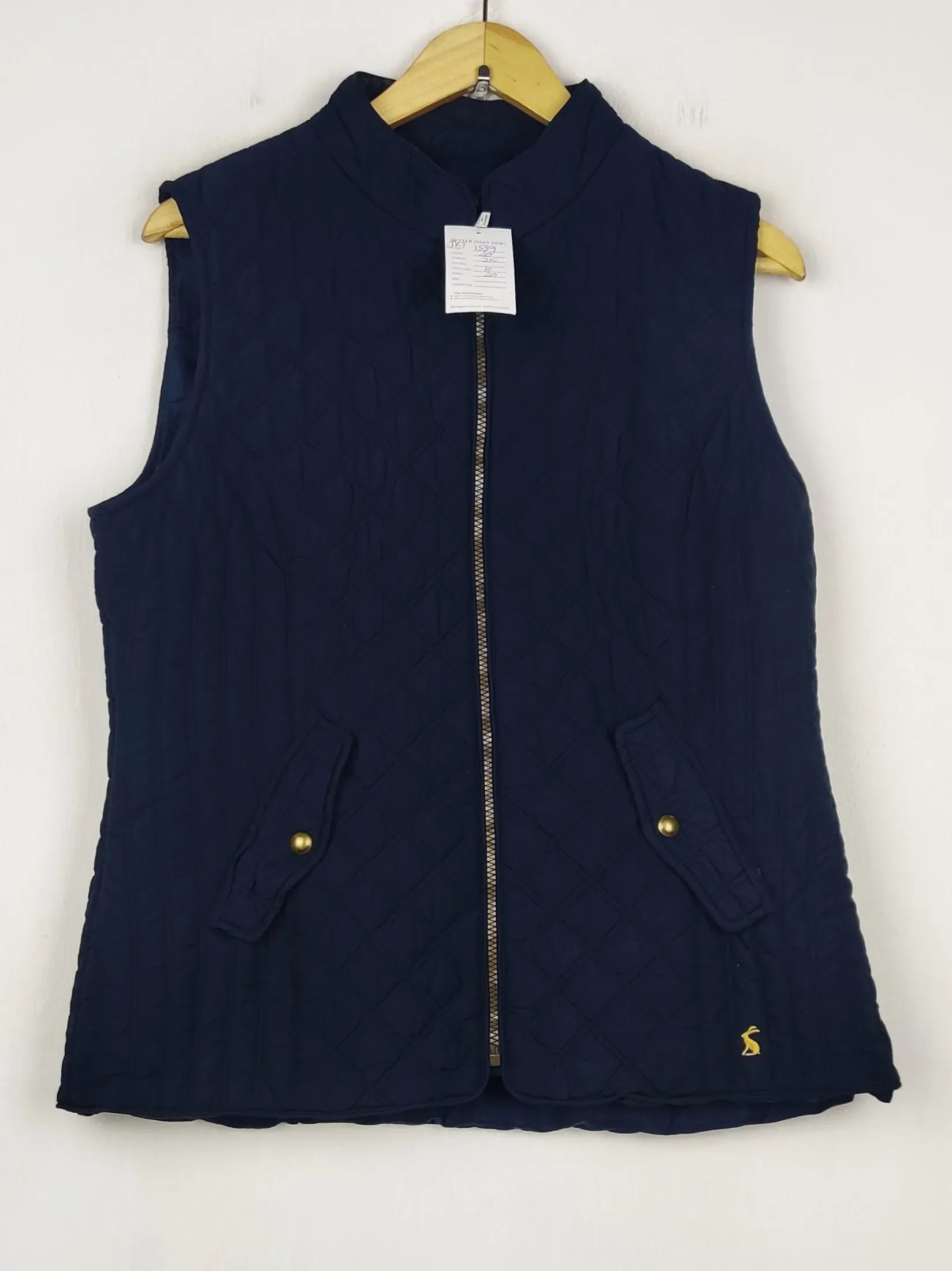 Buy online pre-used pre-loved 100% authentic & Original branded Joules (JKT-1539) available in Pakistan. Top international brands avilable.