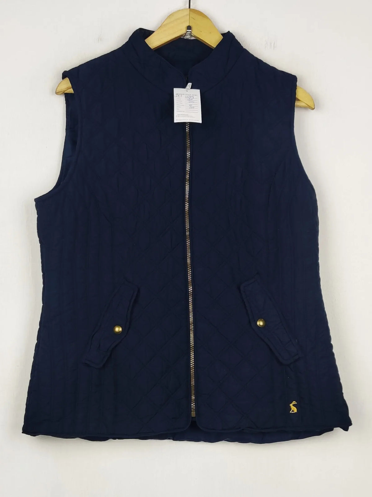 Buy online pre-used pre-loved 100% authentic & Original branded Joules (JKT-1539) available in Pakistan. Top international brands avilable.