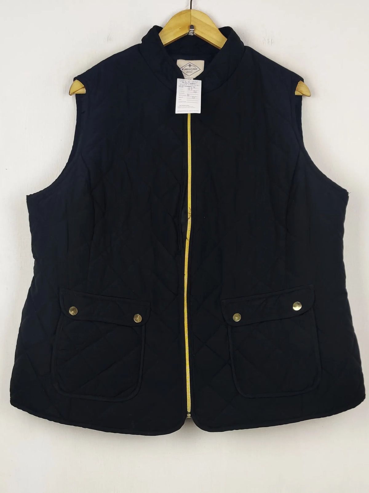 Buy online pre-used pre-loved 100% authentic & Original branded St John Bay (JKT-1541) available in Pakistan. Top international brands avilable.