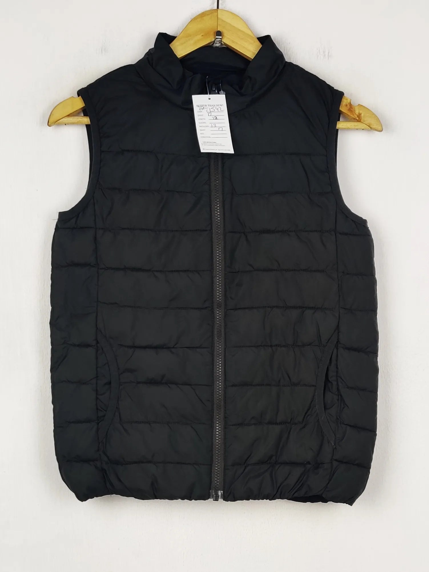 Buy online pre-used pre-loved 100% authentic & Original branded Next (JKT-1542) available in Pakistan. Top international brands avilable.