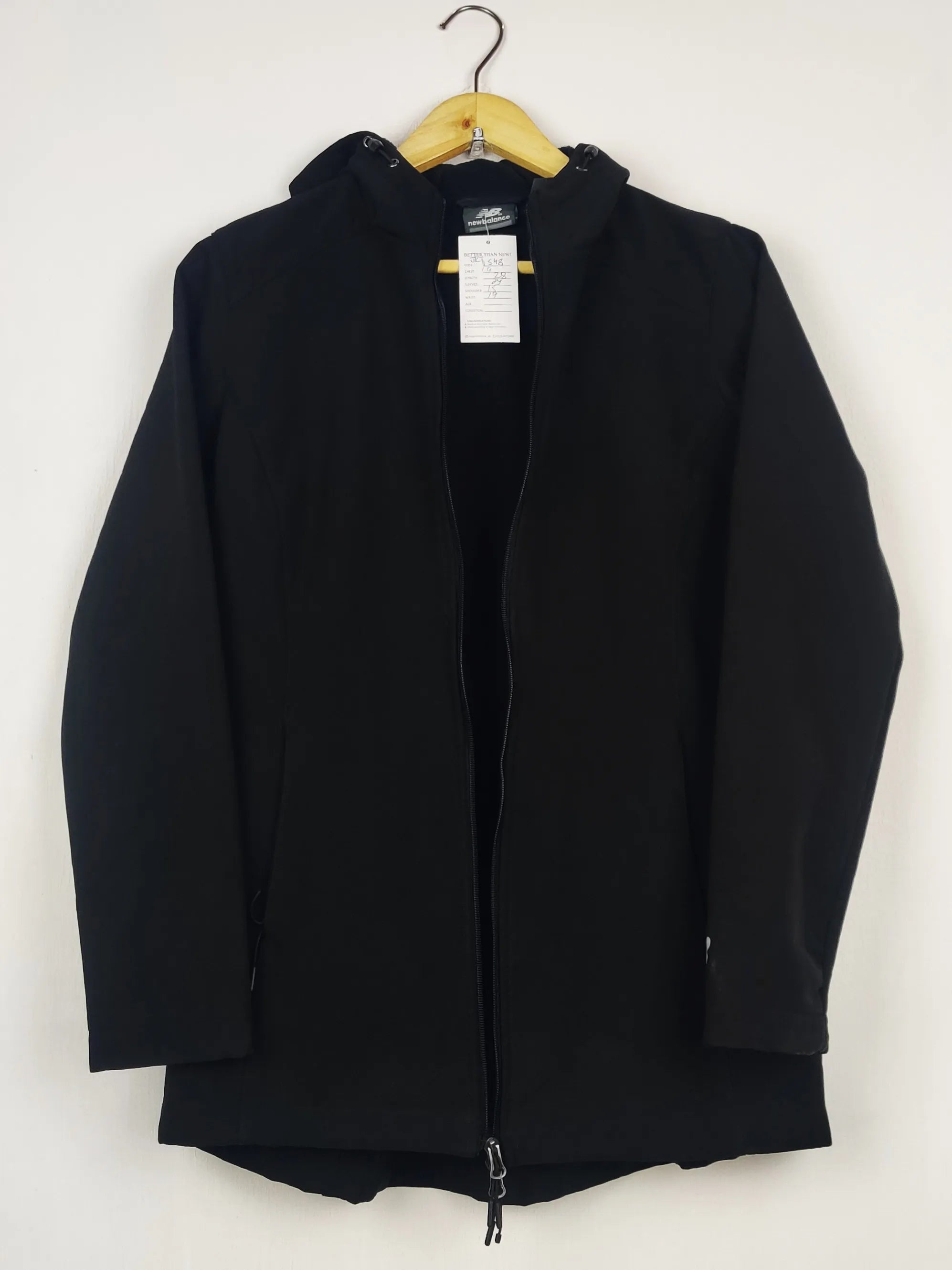 Buy online pre-used pre-loved 100% authentic & Original branded Newbalance (JKT-1548) available in Pakistan. Top international brands avilable.