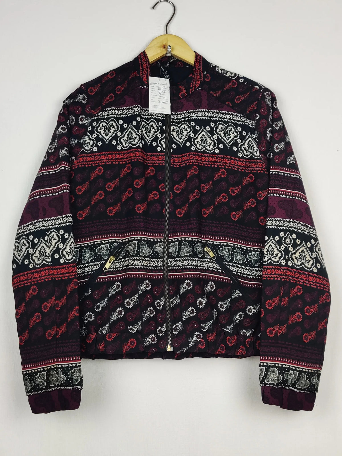 Buy online pre-used pre-loved 100% authentic & Original branded Atmosphere (JKT-1559) available in Pakistan. Top international brands avilable.