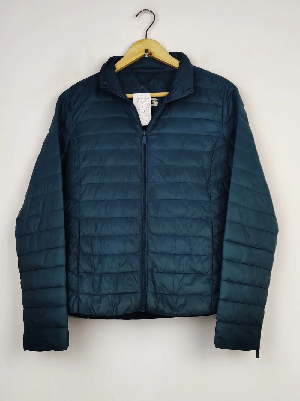 Buy online pre-used pre-loved 100% authentic & Original branded Primark (JKT-1566) available in Pakistan. Top international brands avilable.