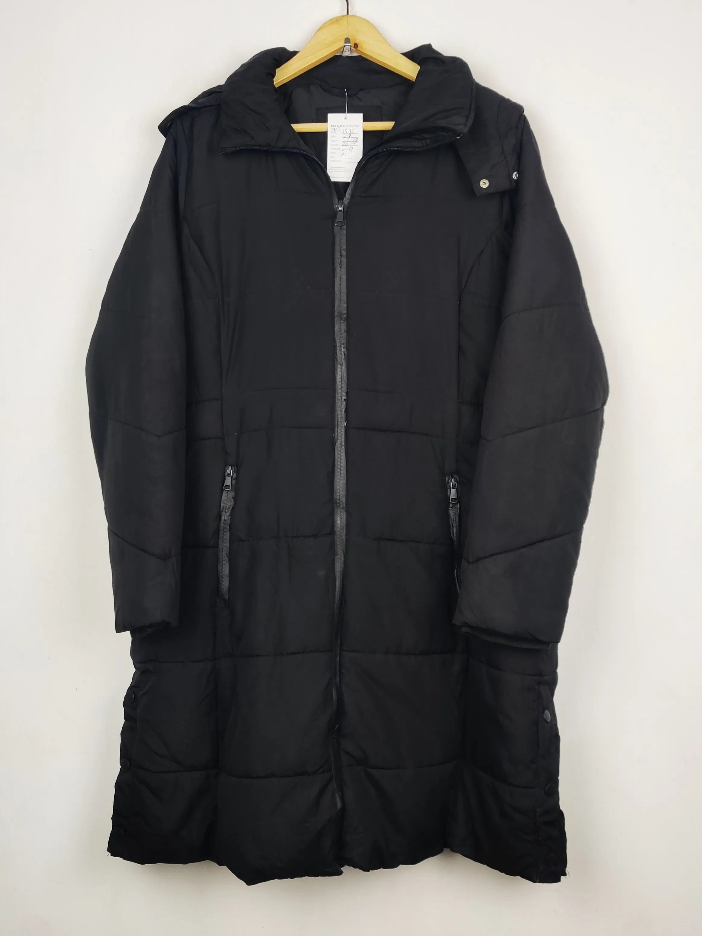 Buy online pre-used pre-loved 100% authentic & Original branded Unknown Brand (JKT-1575) available in Pakistan. Top international brands avilable.