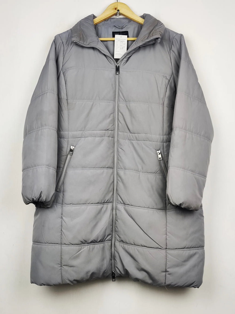 Buy online pre-used pre-loved 100% authentic & Original branded Marks & Spencer (JKT-1592) available in Pakistan. Top international brands avilable.