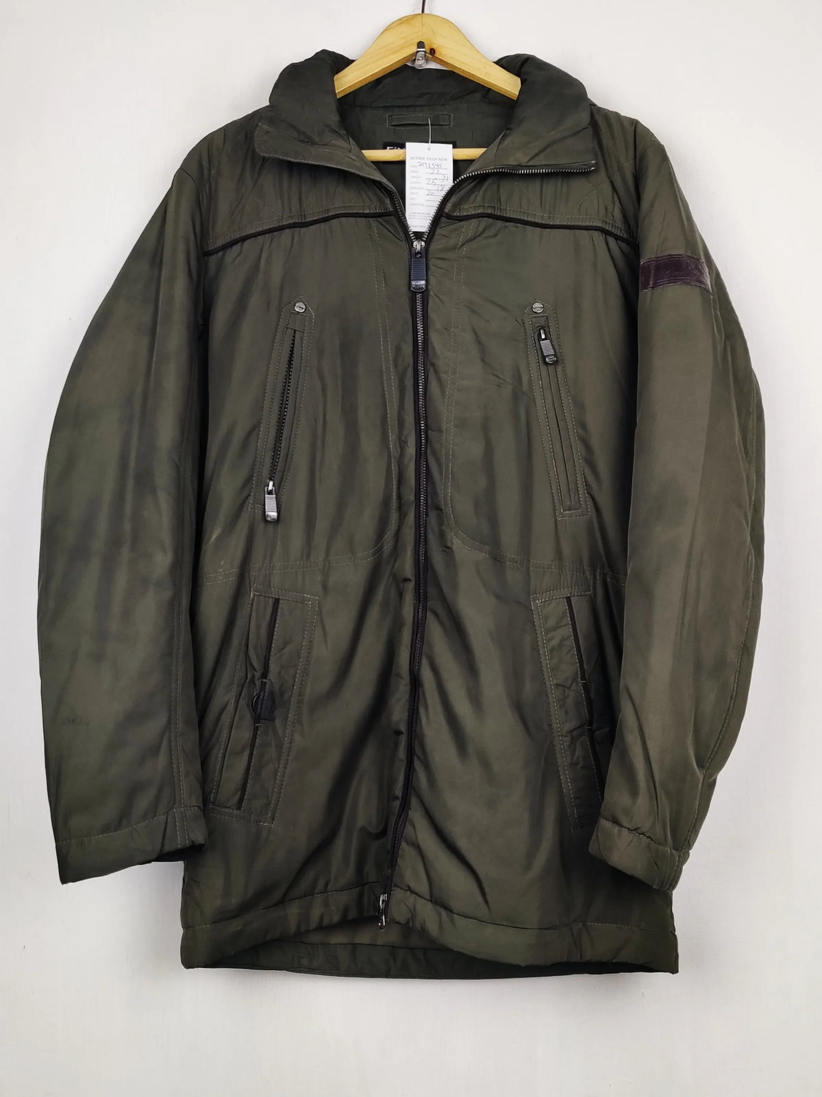 Buy online pre-used pre-loved 100% authentic & Original branded Finn Flare (JKT-1595) available in Pakistan. Top international brands avilable.