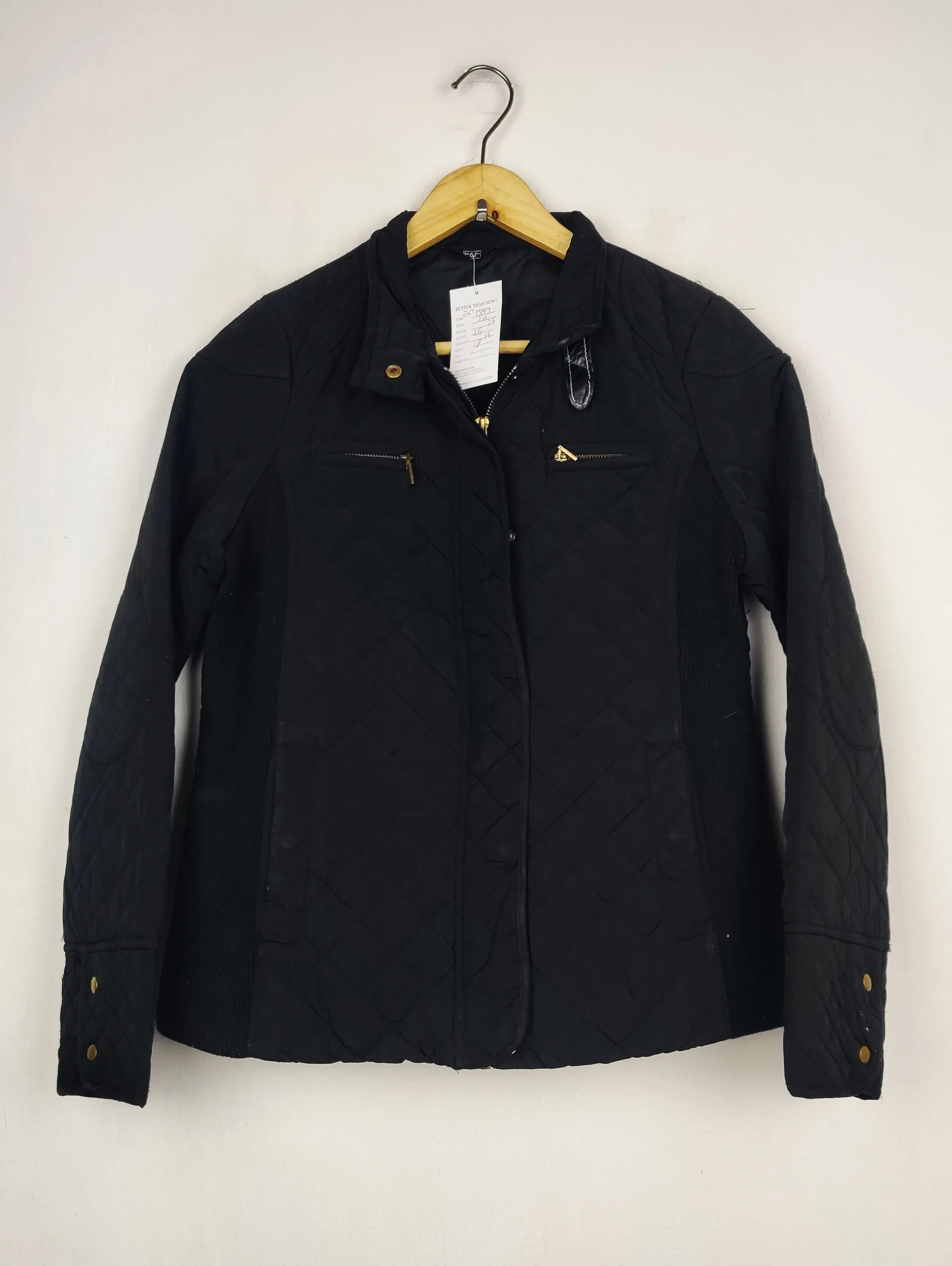 Buy online pre-used pre-loved 100% authentic & Original branded F&F (JKT-1597) available in Pakistan. Top international brands avilable.