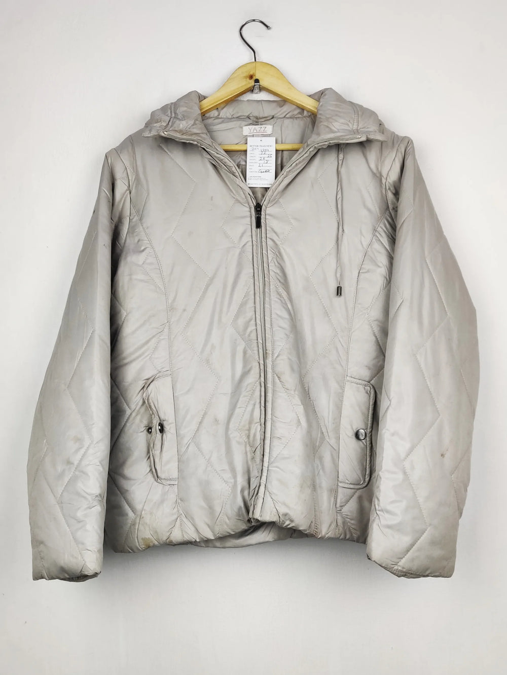 Buy online pre-used pre-loved 100% authentic & Original branded Yazz (JKT-1599) available in Pakistan. Top international brands avilable.