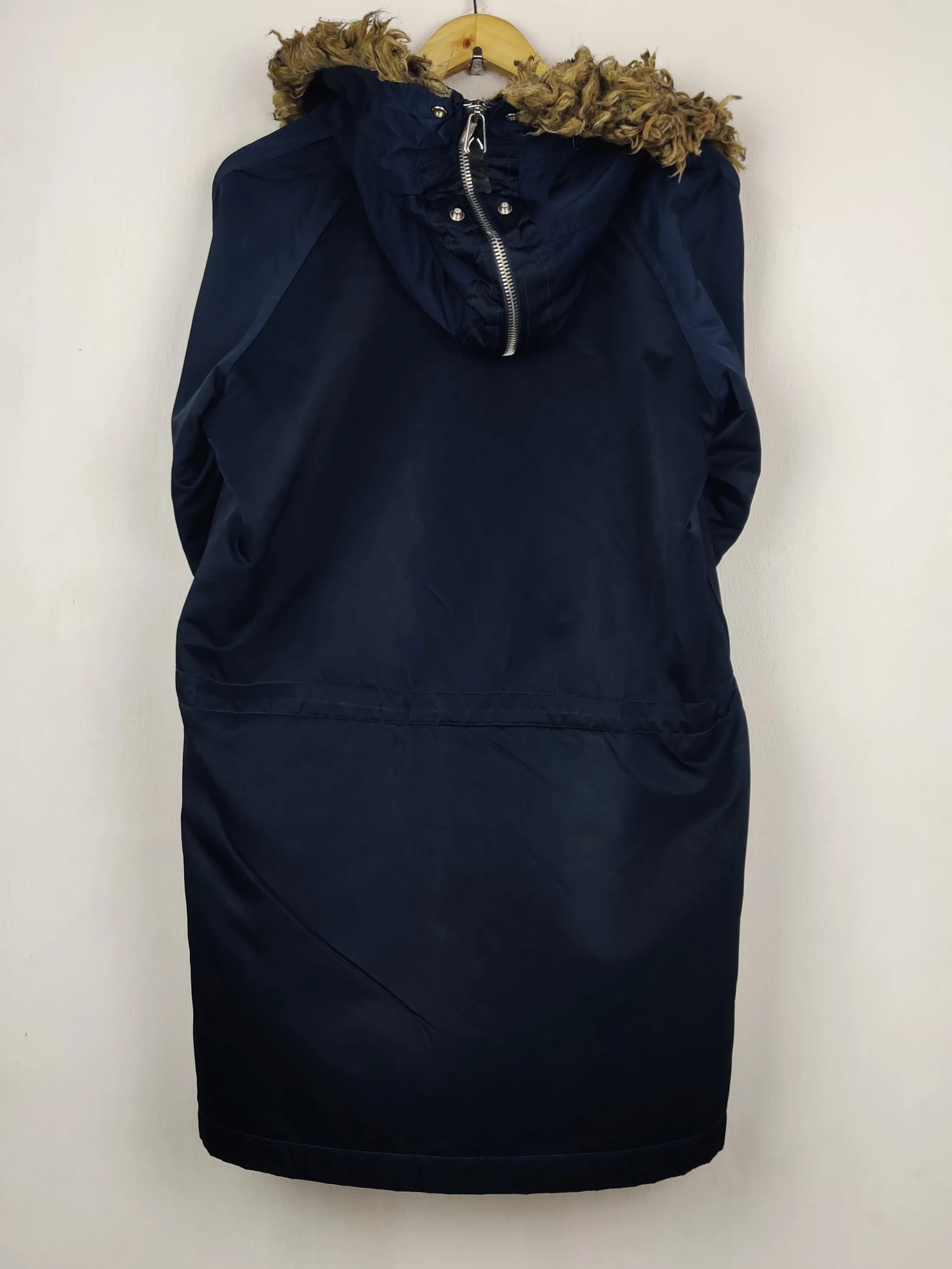 Gap (JKT-1602)
