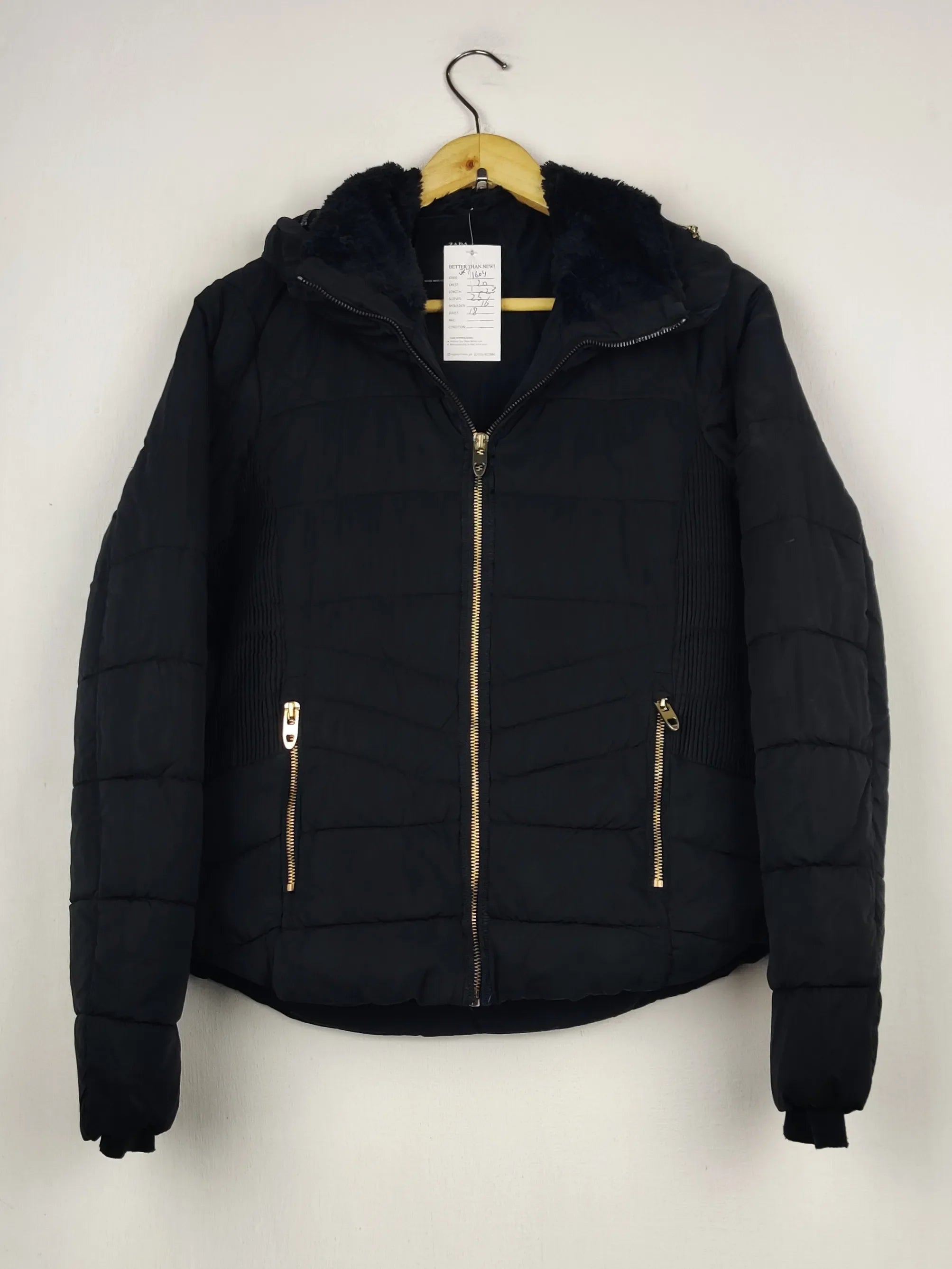 Buy online pre-used pre-loved 100% authentic & Original branded Zara (JKT-1604) available in Pakistan. Top international brands avilable.