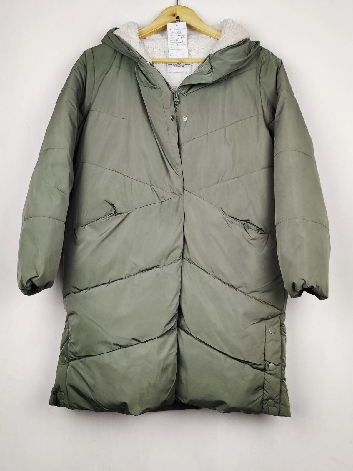Buy online pre-used pre-loved 100% authentic & Original branded George (JKT-1612) available in Pakistan. Top international brands avilable.