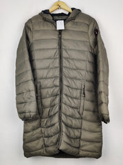 Buy online pre-used pre-loved 100% authentic & Original branded Annapurna (JKT-1625) available in Pakistan. Top international brands avilable.