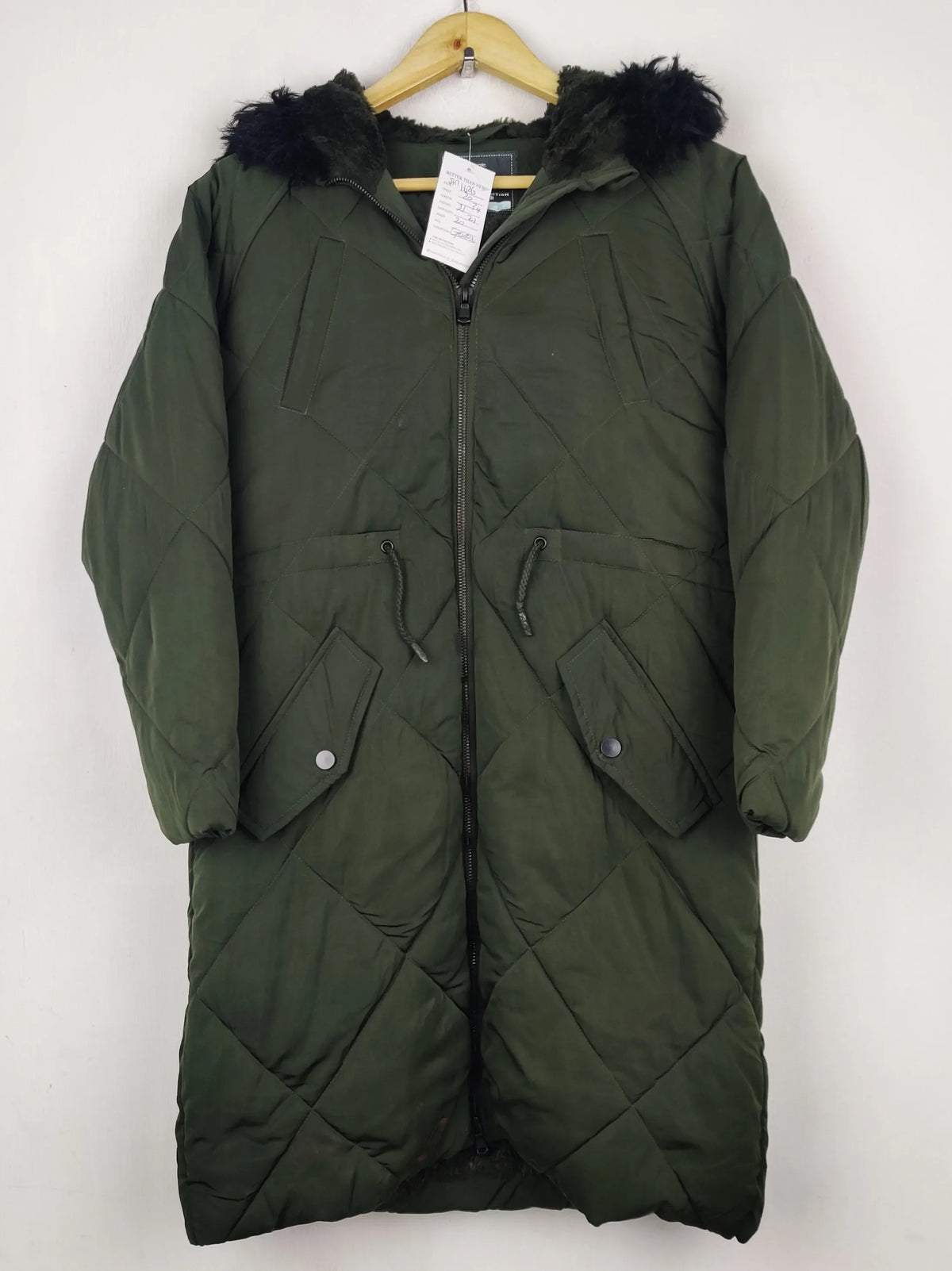 Buy online pre-used pre-loved 100% authentic & Original branded George (JKT-1626) available in Pakistan. Top international brands avilable.