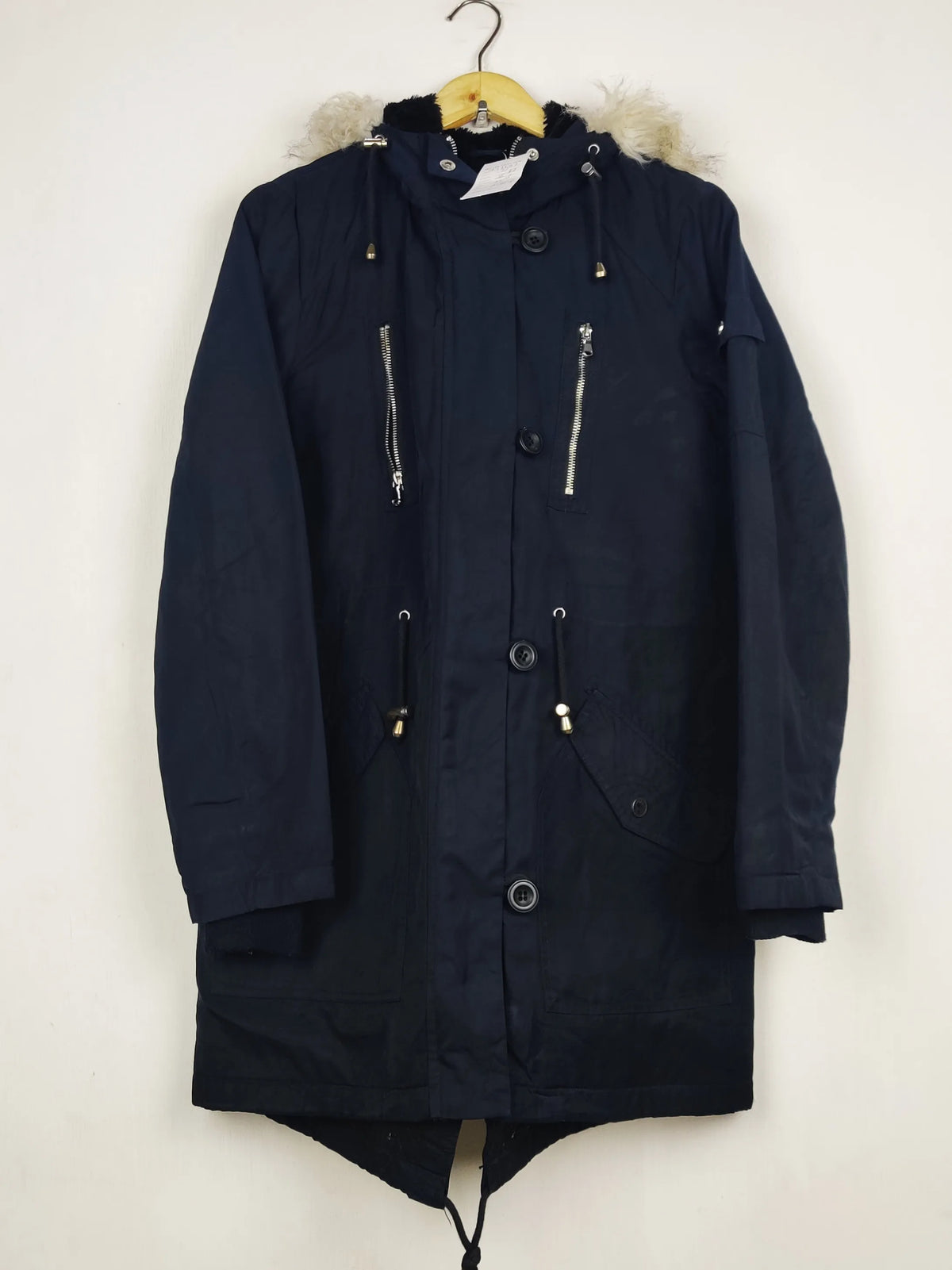 Buy online pre-used pre-loved 100% authentic & Original branded George (JKT-1637) available in Pakistan. Top international brands avilable.