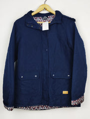 Buy online pre-used pre-loved 100% authentic & Original branded Trespass (JKT-1647) available in Pakistan. Top international brands avilable.
