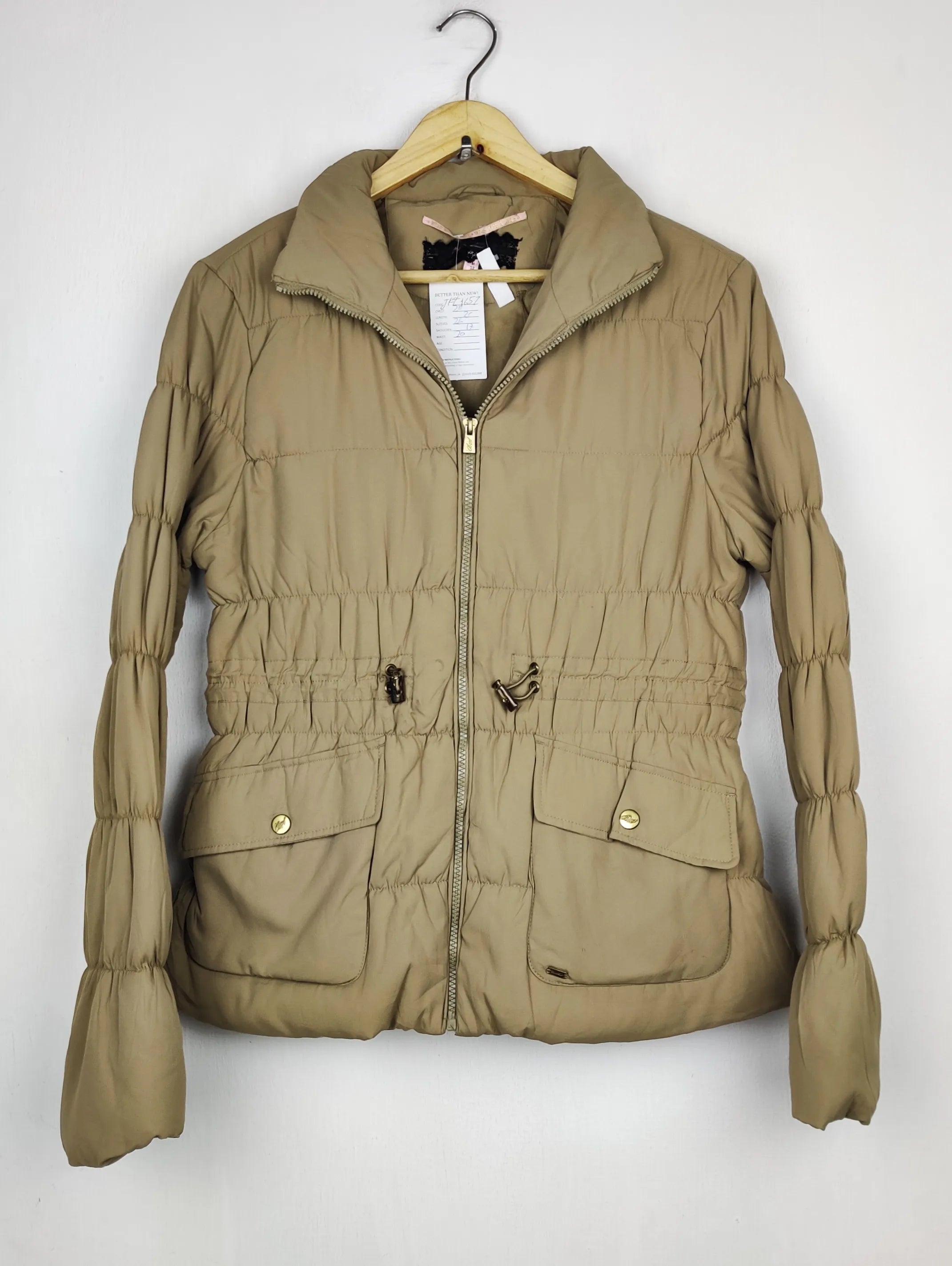 Buy online pre-used pre-loved 100% authentic & Original branded Wear With Bmile (JKT-1657) available in Pakistan. Top international brands avilable.