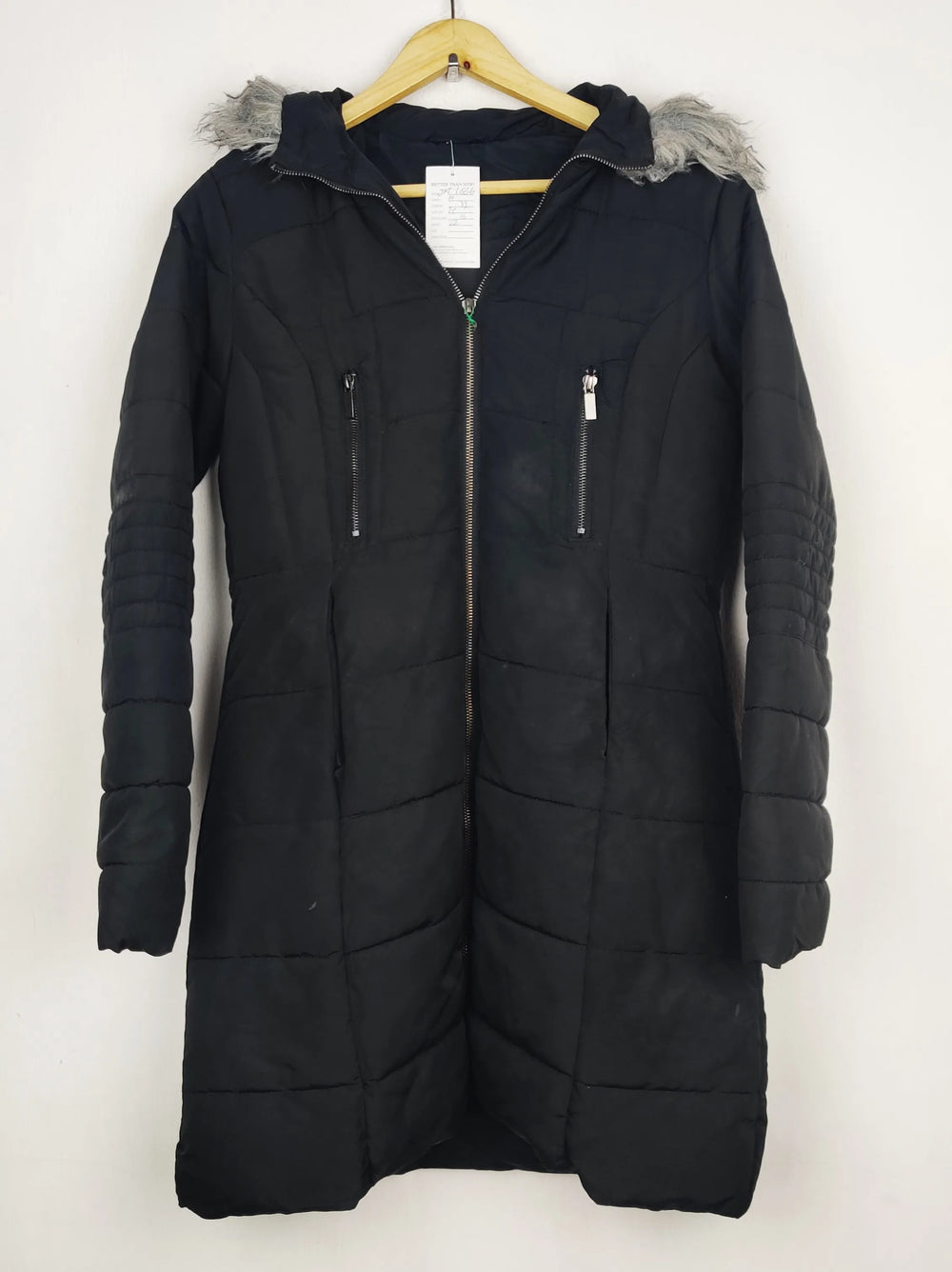 Buy online pre-used pre-loved 100% authentic & Original branded Atmosphere (JKT-1666) available in Pakistan. Top international brands avilable.