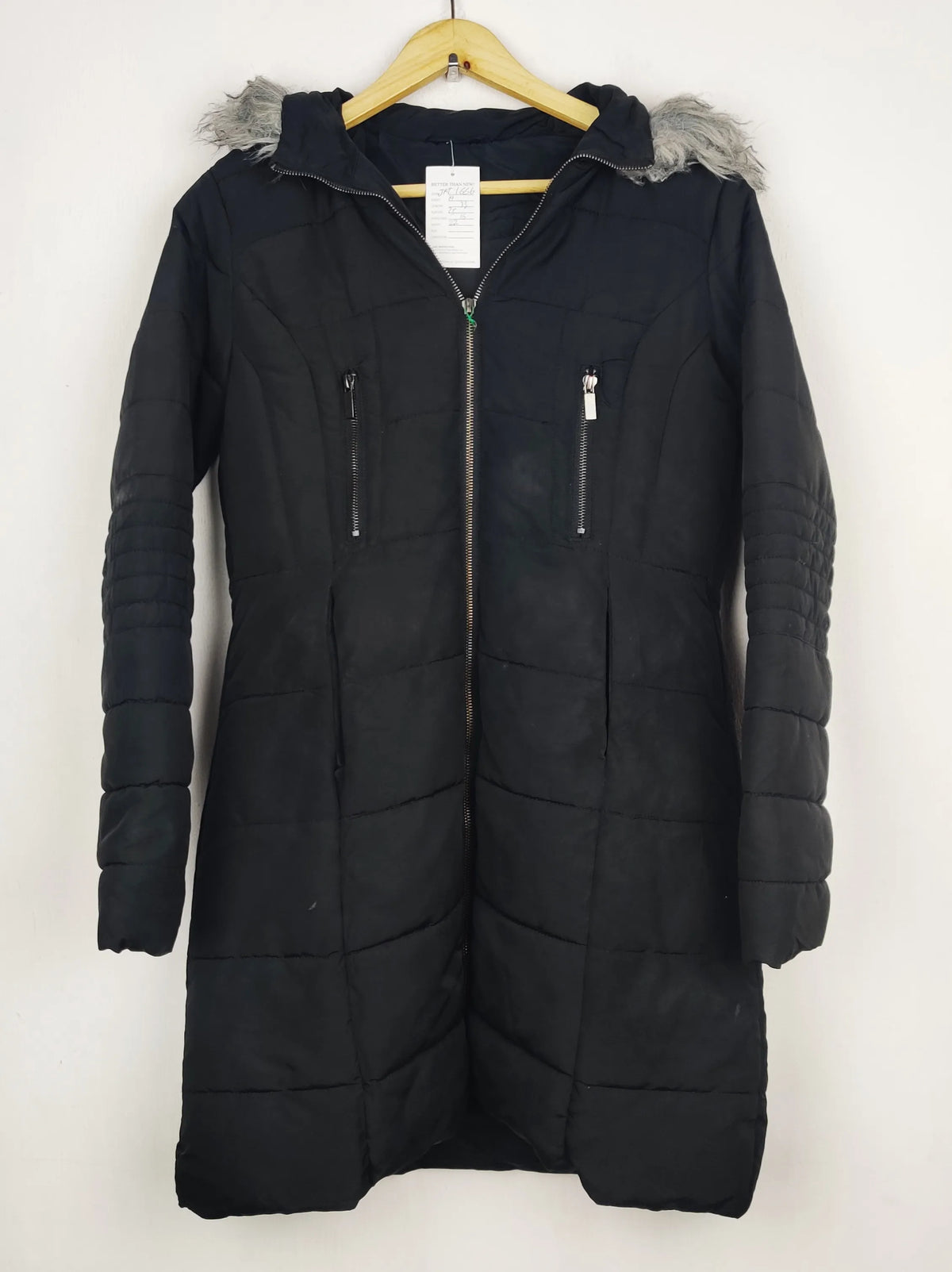 Buy online pre-used pre-loved 100% authentic & Original branded Atmosphere (JKT-1666) available in Pakistan. Top international brands avilable.