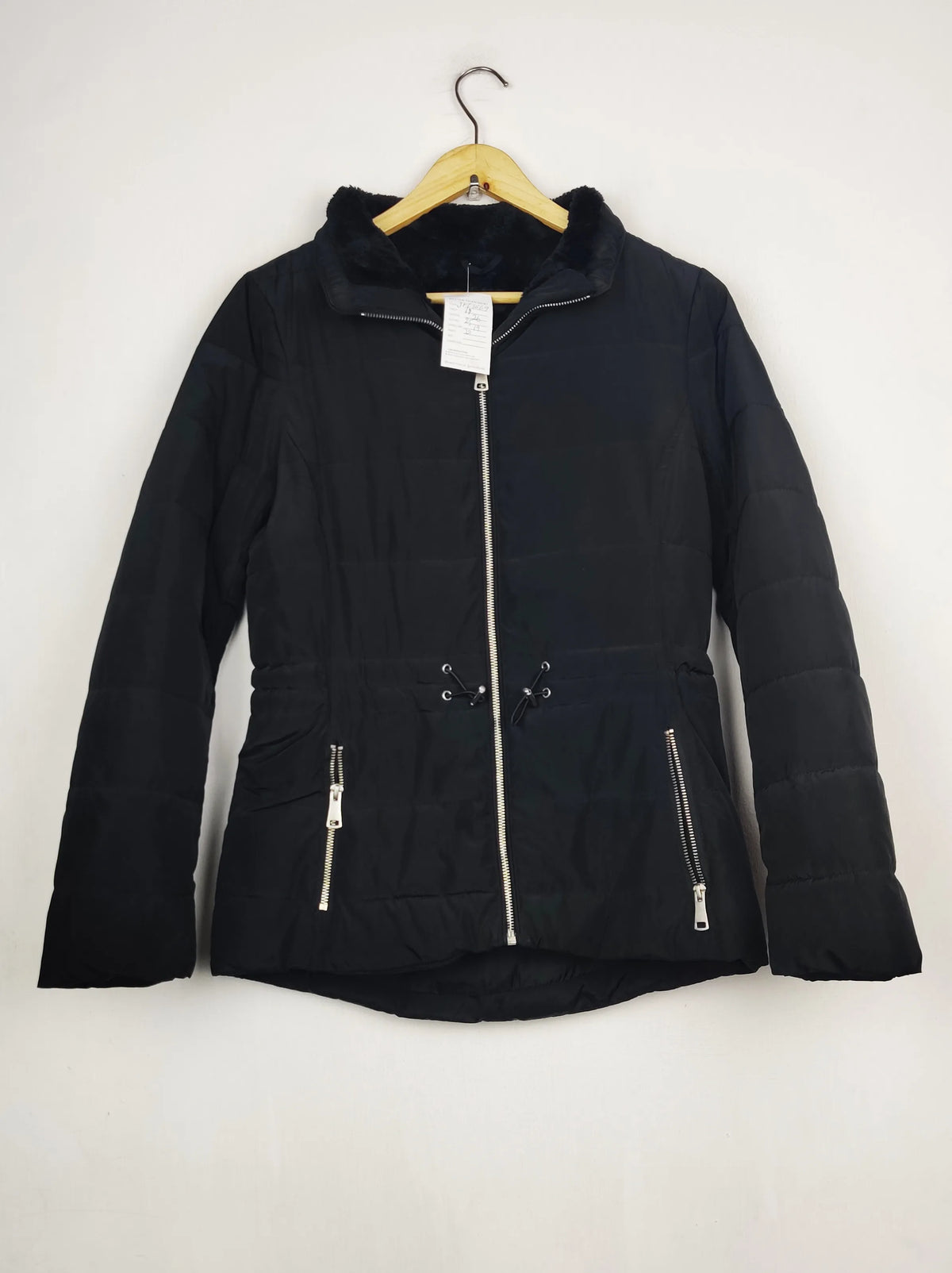 Buy online pre-used pre-loved 100% authentic & Original branded Kappahl (JKT-1669) available in Pakistan. Top international brands avilable.