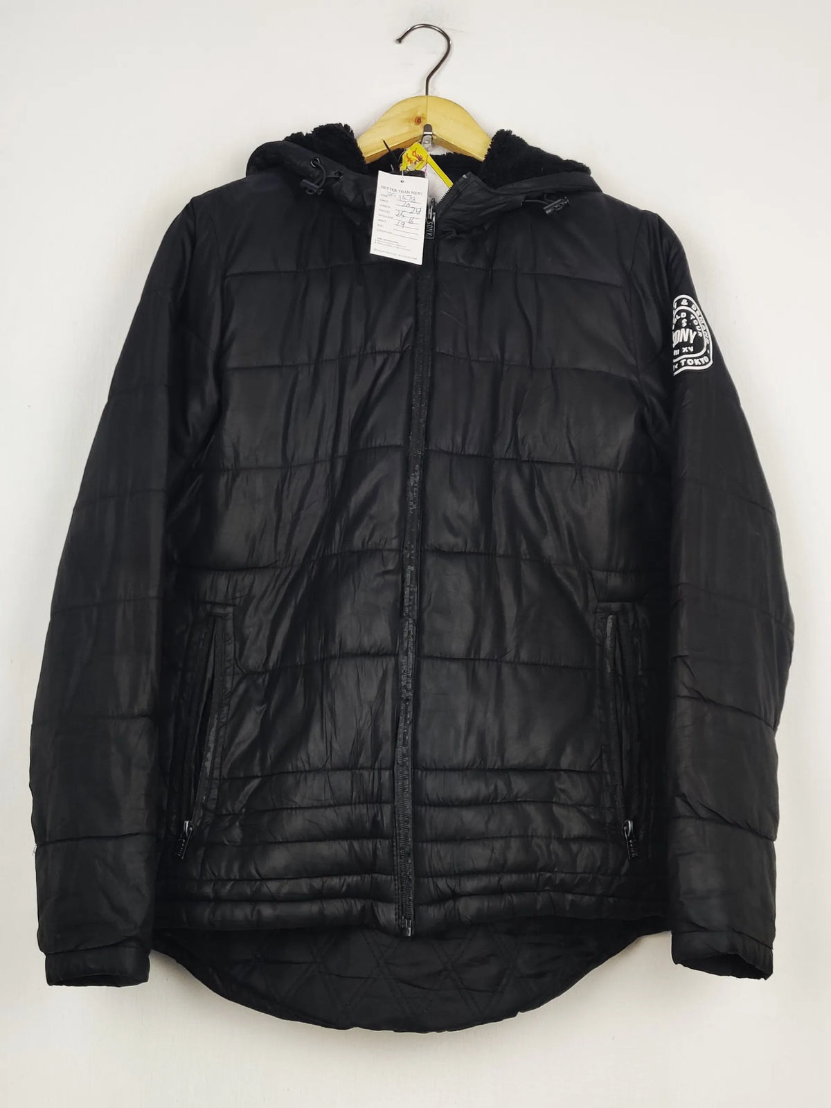 Buy online pre-used pre-loved 100% authentic & Original branded Sdny (JKT-1678) available in Pakistan. Top international brands avilable.