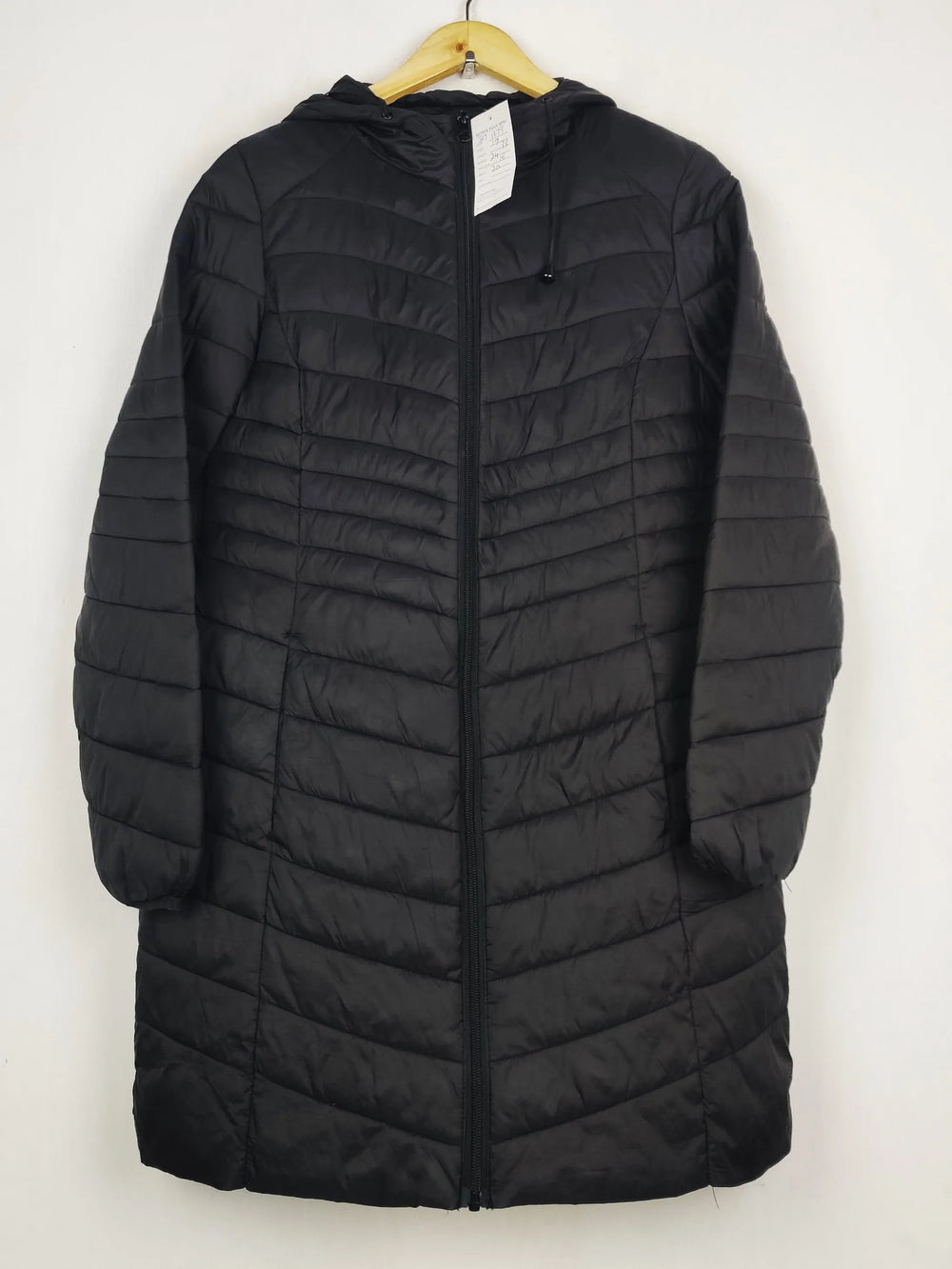 Buy online pre-used pre-loved 100% authentic & Original branded George (JKT-1679) available in Pakistan. Top international brands avilable.
