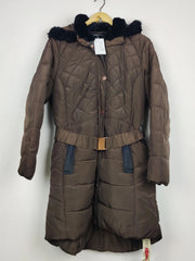 Buy online pre-used pre-loved 100% authentic & Original branded Capsule (JKT-1681) available in Pakistan. Top international brands avilable.