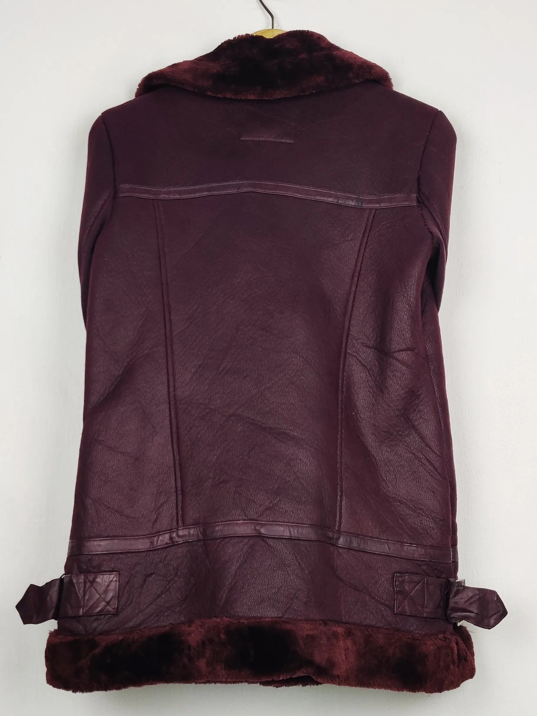 River Island (JKT-1687)