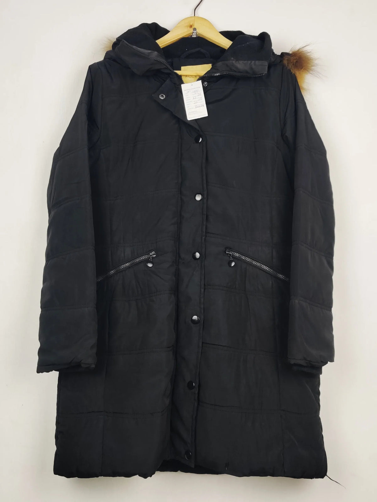 Buy online pre-used pre-loved 100% authentic & Original branded Acce Star (JKT-1690) available in Pakistan. Top international brands avilable.