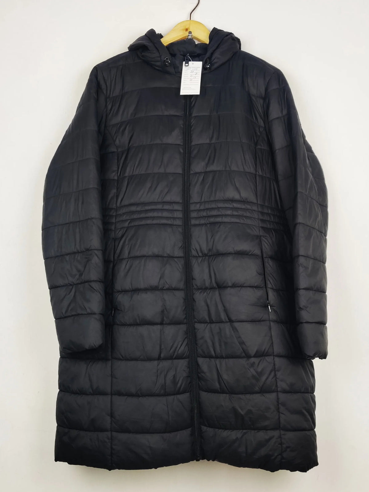 Buy online pre-used pre-loved 100% authentic & Original branded Primark (JKT-1695) available in Pakistan. Top international brands avilable.