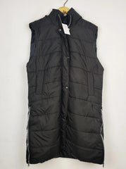 Buy online pre-used pre-loved 100% authentic & Original branded Unknown Brand (JKT-1698) available in Pakistan. Top international brands avilable.