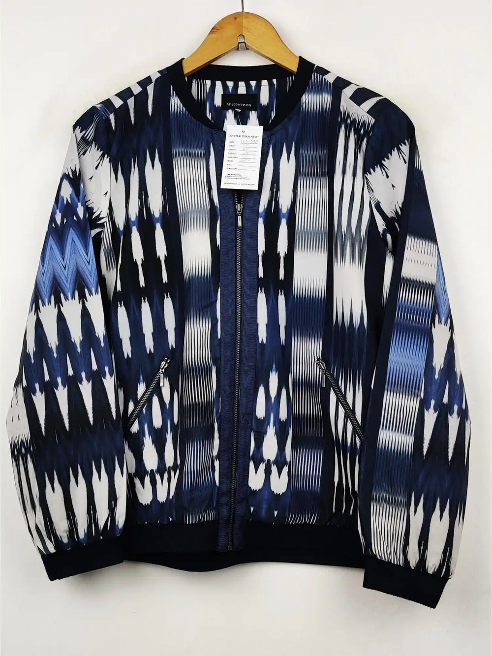 Buy online pre-used pre-loved 100% authentic & Original branded Witteveen (JKT-398) available in Pakistan. Top international brands avilable.