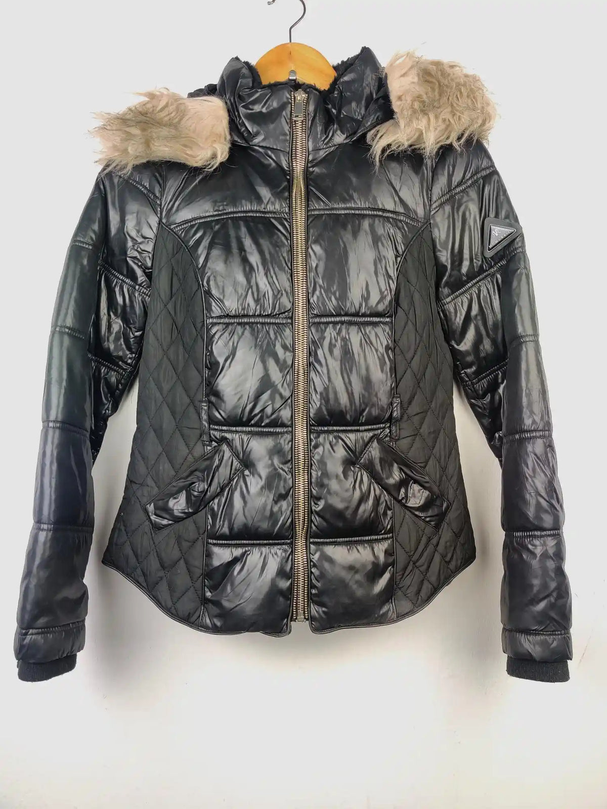 Buy online pre-used pre-loved 100% authentic & Original branded River Island (JKT-410) available in Pakistan. Top international brands avilable.