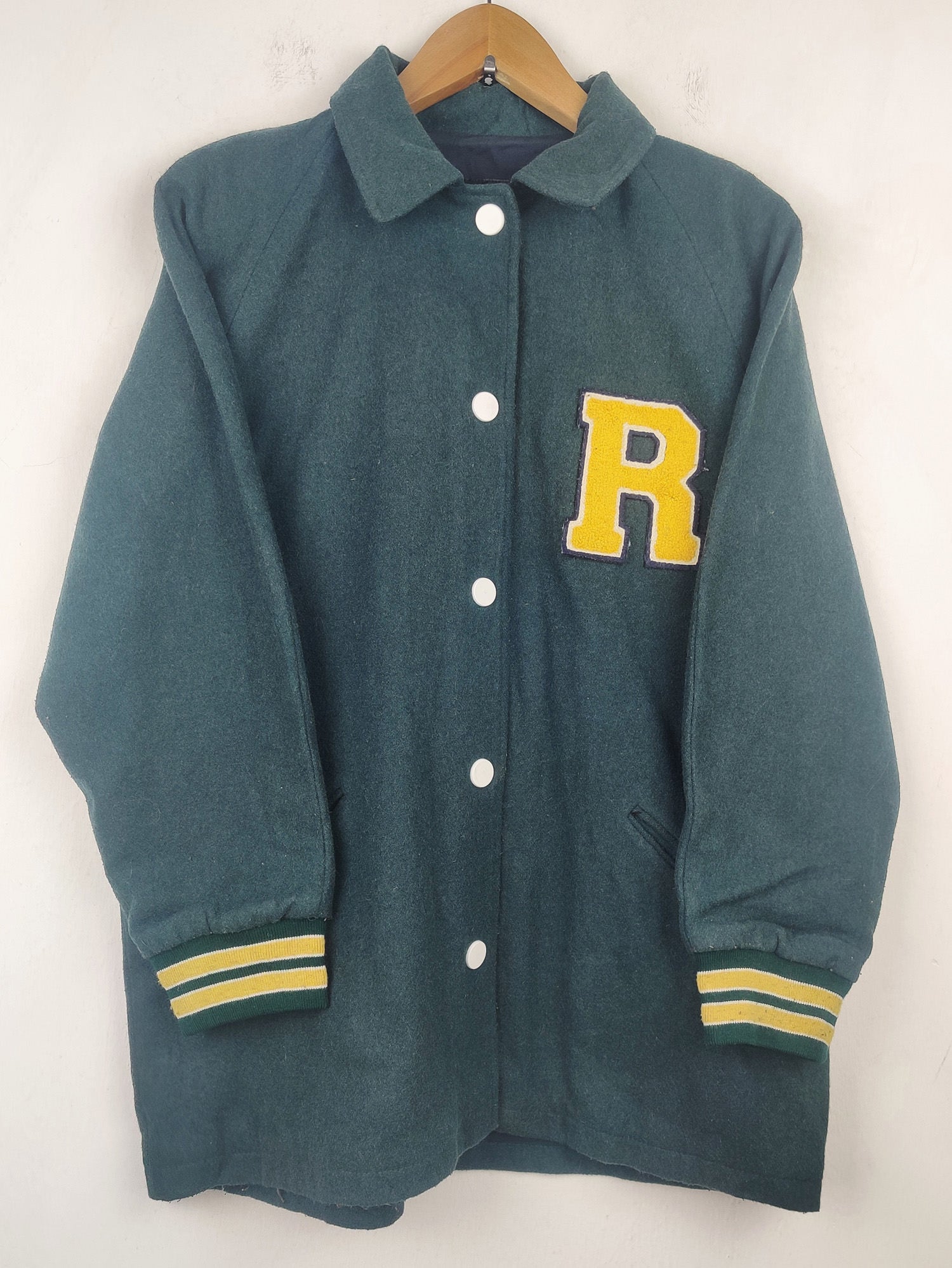 Buy online pre-used pre-loved 100% authentic & Original branded River Island (JKT-499) available in Pakistan. Top international brands avilable.