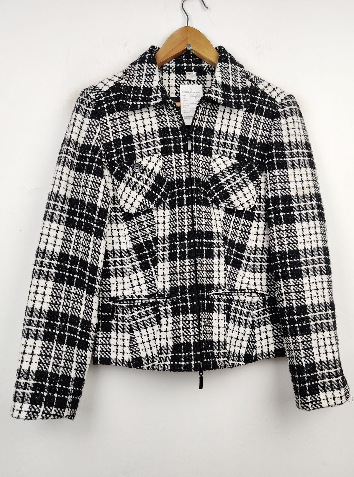 Buy online pre-used pre-loved 100% authentic & Original branded Unknown Brand (JKT-537) available in Pakistan. Top international brands avilable.