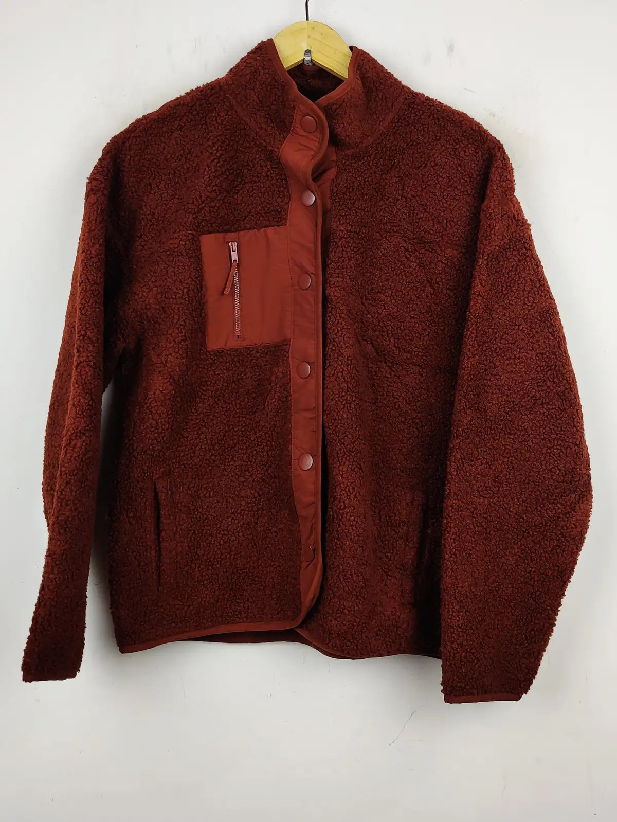 Buy online pre-used pre-loved 100% authentic & Original branded Tu (JKT-544) available in Pakistan. Top international brands avilable.