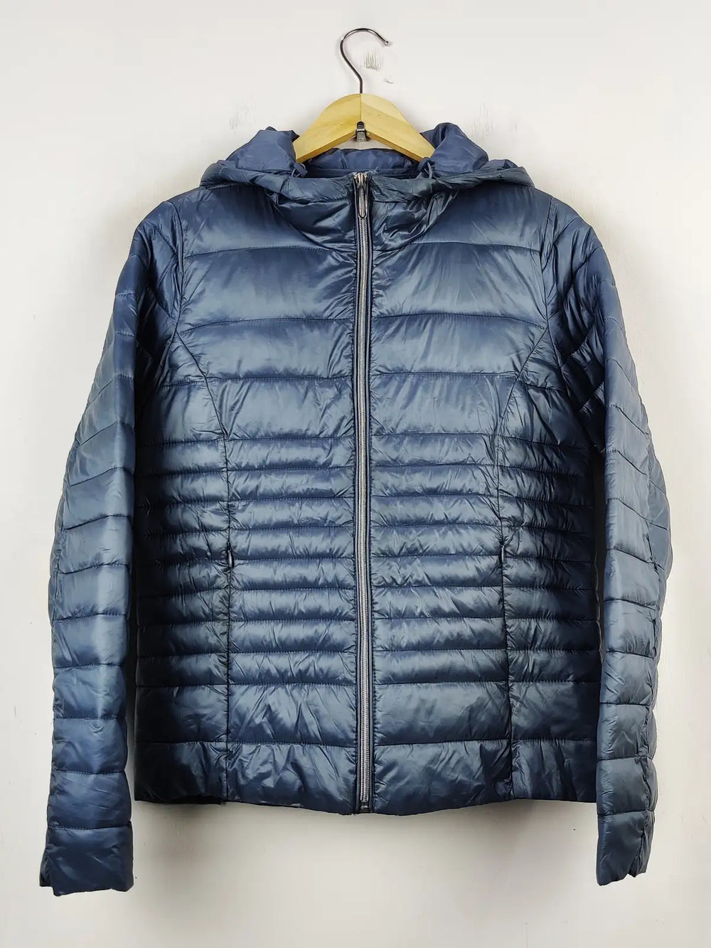 Buy online pre-used pre-loved 100% authentic & Original branded Reserved (JKT-609) available in Pakistan. Top international brands avilable.