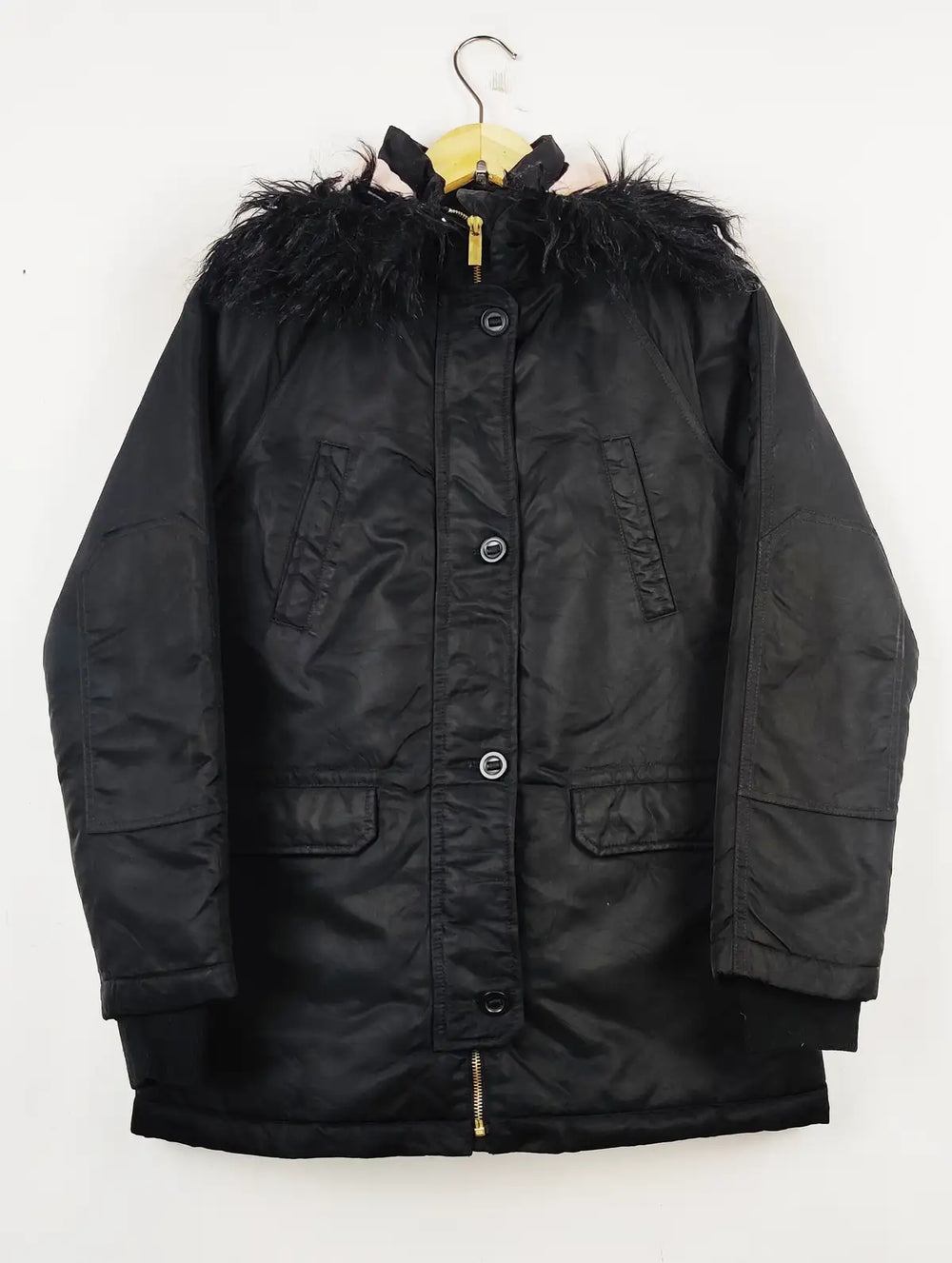 Buy online pre-used pre-loved 100% authentic & Original branded H&M (JKT-611) available in Pakistan. Top international brands avilable.