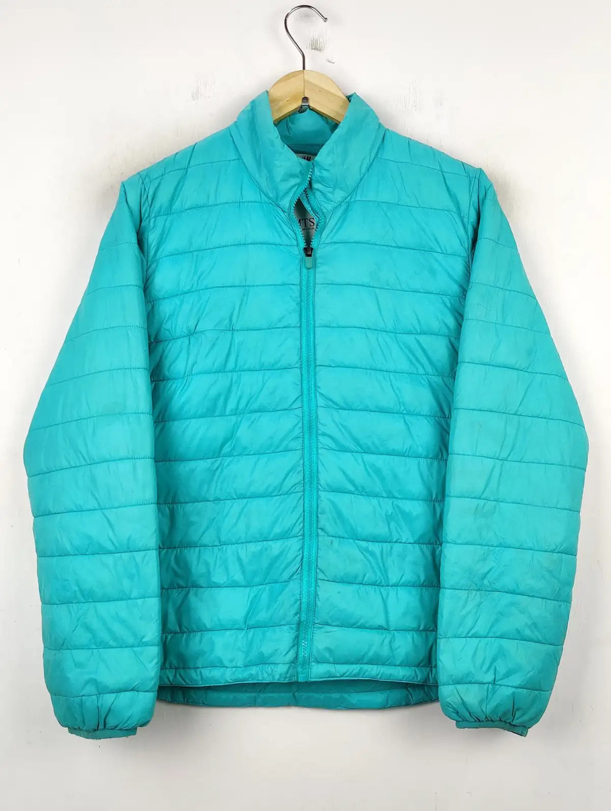 Buy online pre-used pre-loved 100% authentic & Original branded H&M (JKT-651) available in Pakistan. Top international brands avilable.