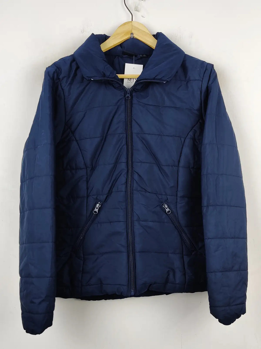 Buy online pre-used pre-loved 100% authentic & Original branded Esmara (JKT-658) available in Pakistan. Top international brands avilable.