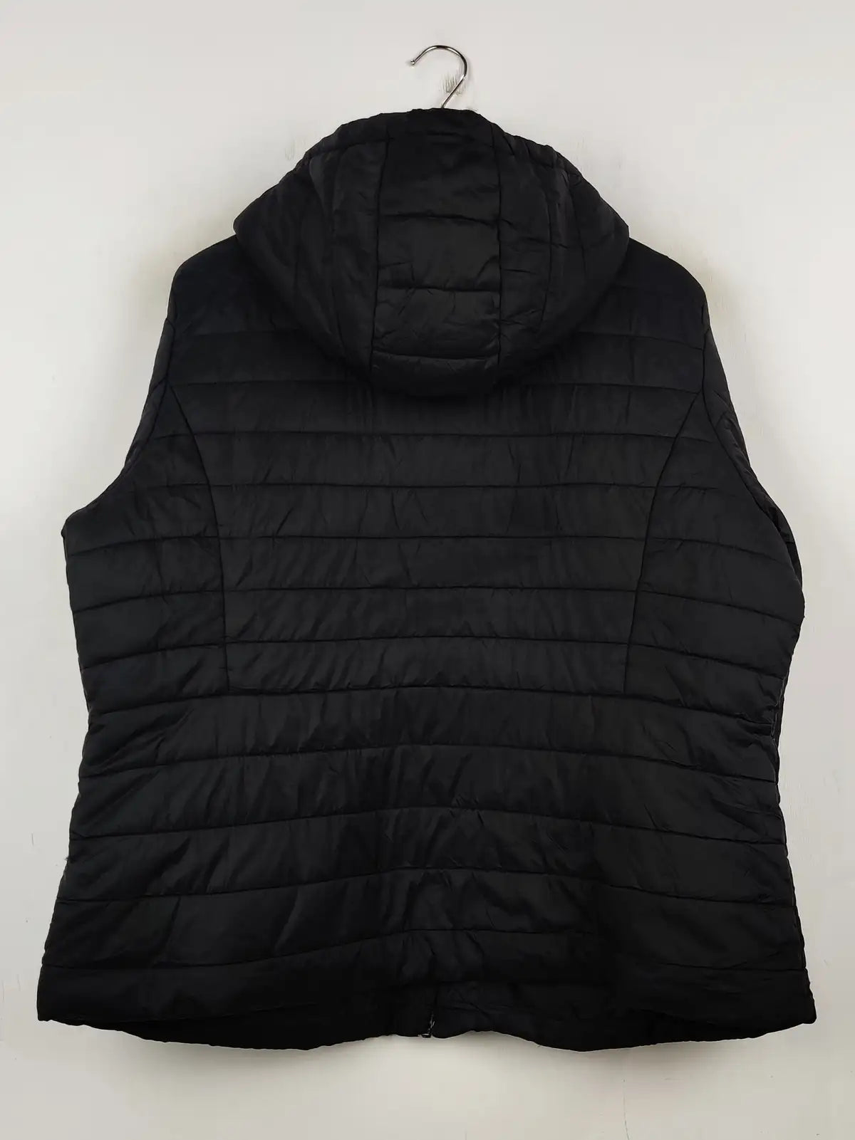 F&F (JKT-667)