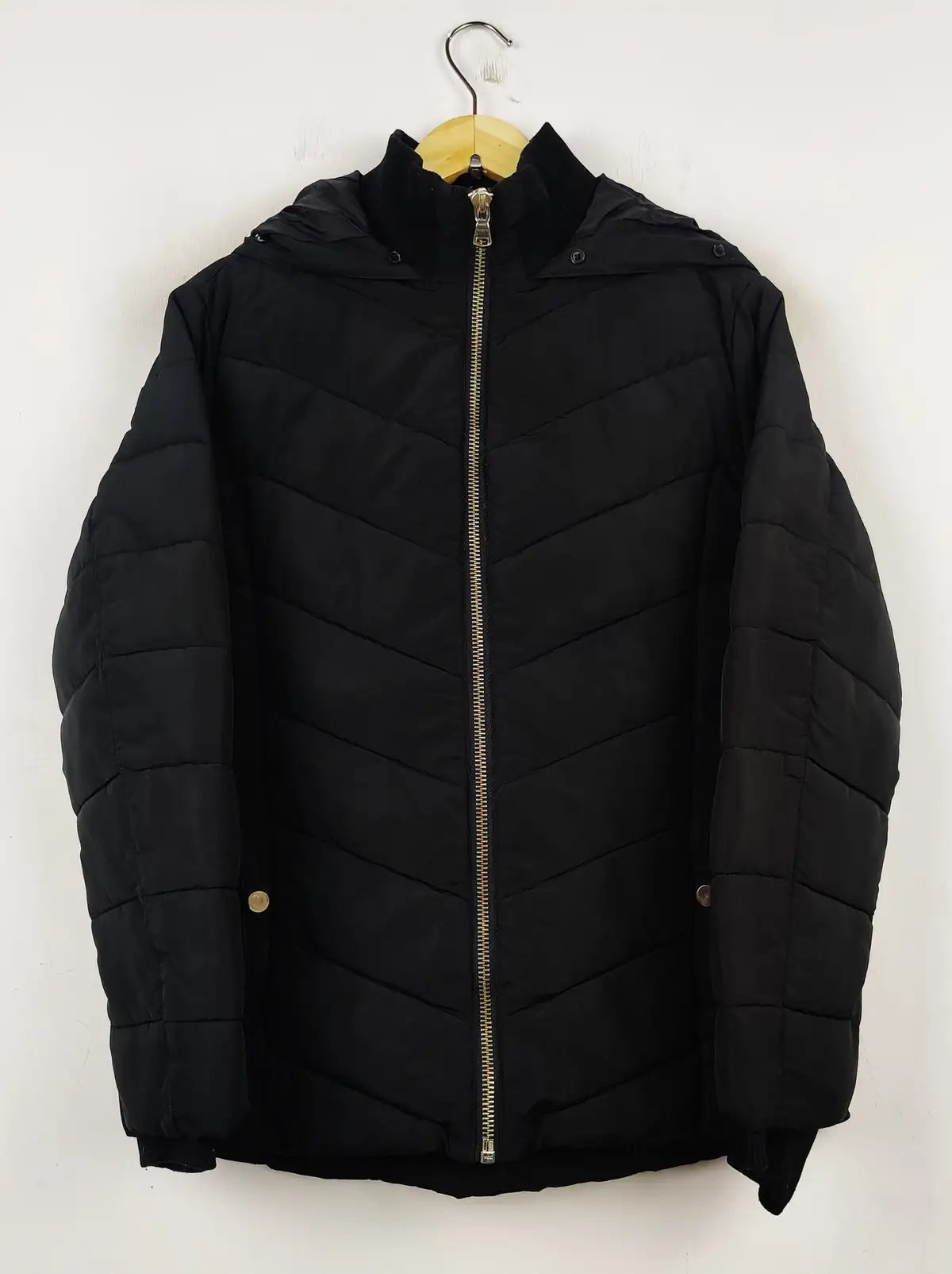 Buy online pre-used pre-loved 100% authentic & Original branded Miss Selfridge (JKT-672) available in Pakistan. Top international brands avilable.