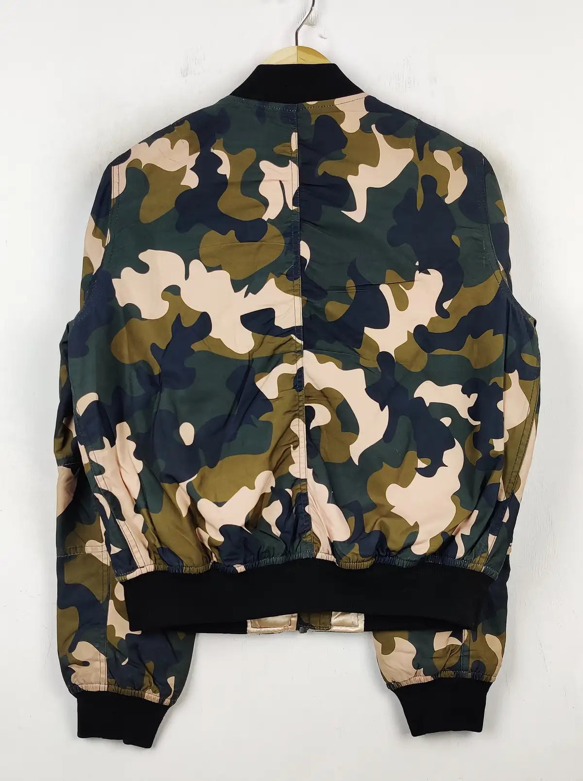 Topshop (JKT-678)