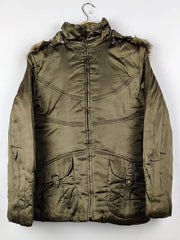 Buy online pre-used pre-loved 100% authentic & Original branded Eaglebear (JKT-688) available in Pakistan. Top international brands avilable.