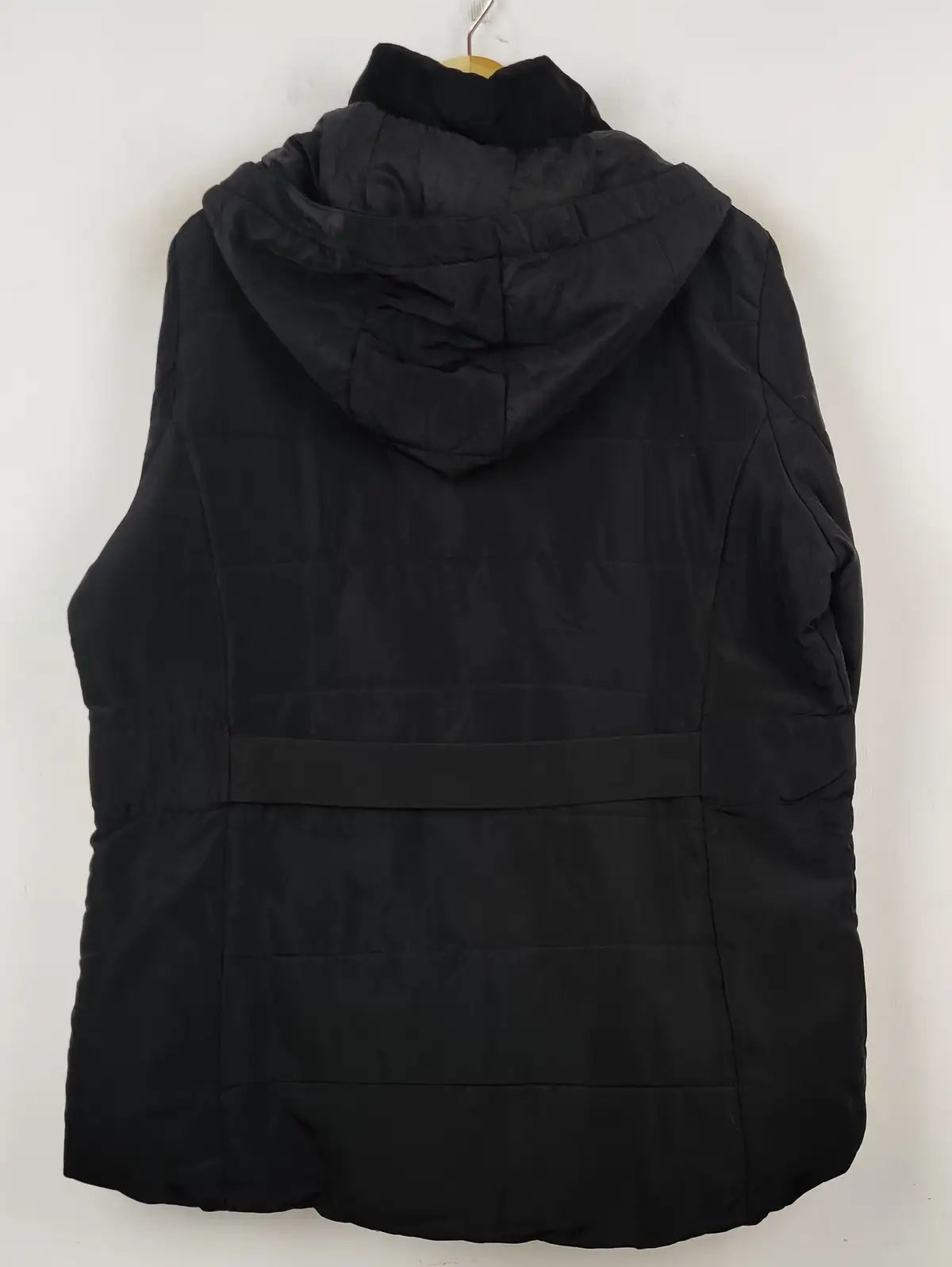 H&M (JKT-691)
