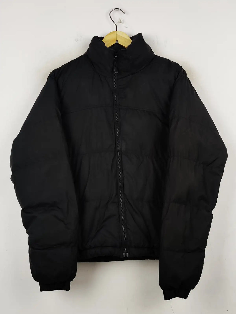 Buy online pre-used pre-loved 100% authentic & Original branded Styledup (JKT-697) available in Pakistan. Top international brands avilable.